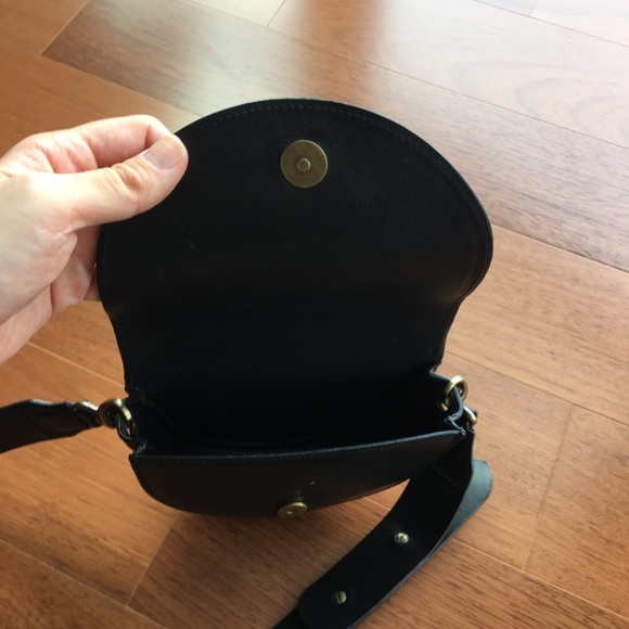 VereVerto | Luna Belt Bag - Picture 7 of 8